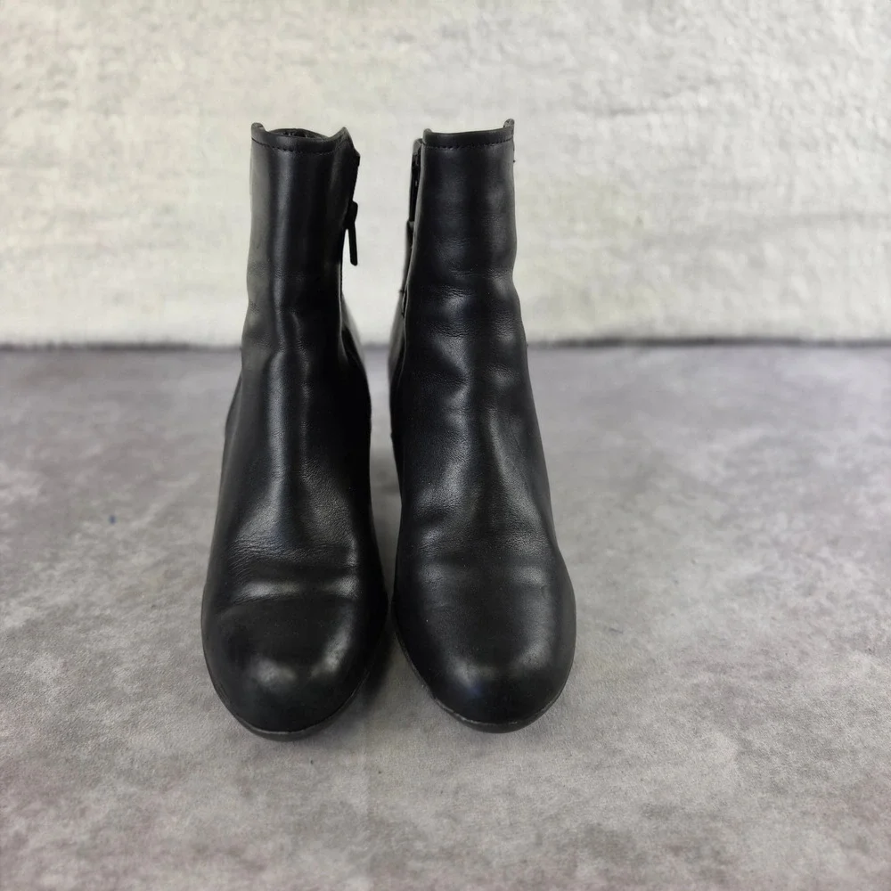 Clarks Womens Black Leather Ankle Boots Block Heel Side Zip 26111340 Size 8